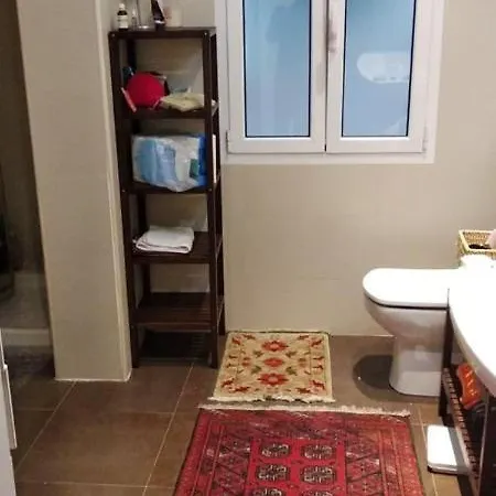 With 2 Bedrooms In