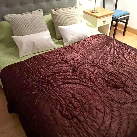 Apartment With 2 Bedrooms In *